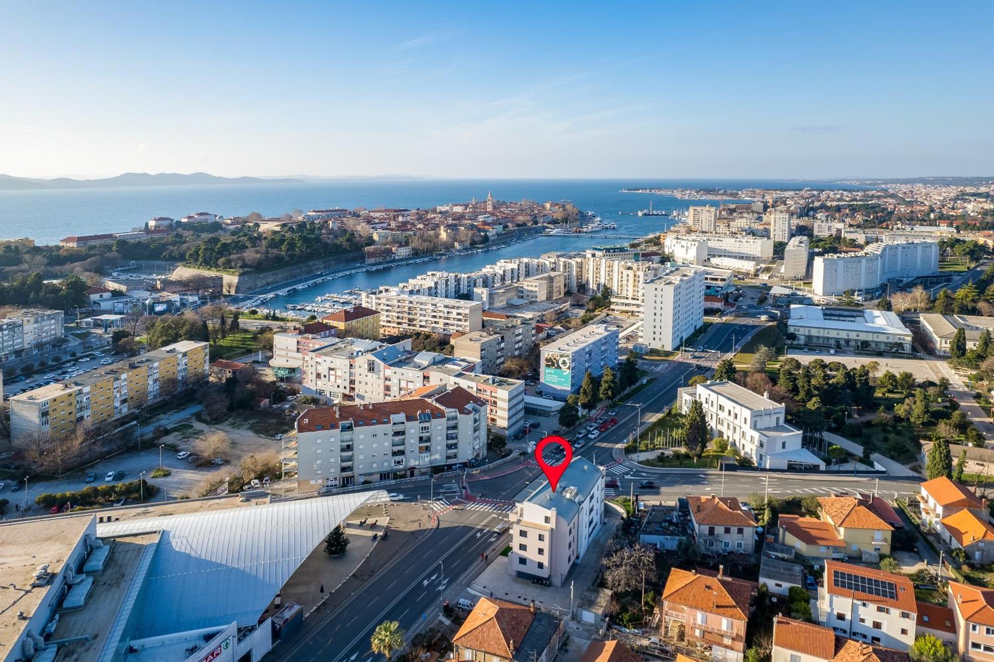 Tres Fenestras Zadar - Private Parking Appartement Buitenkant foto